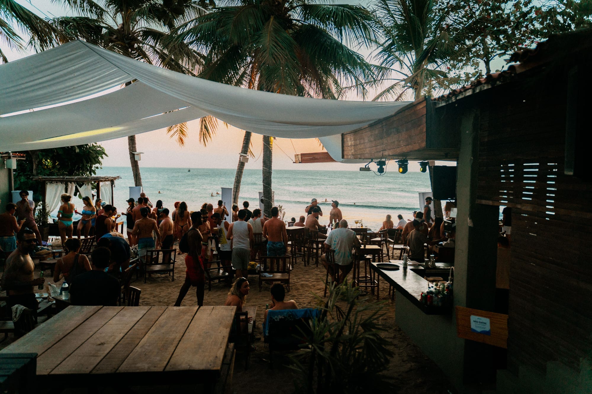 Cafés on Bãi Trường: where to watch the Phú Quốc sunset